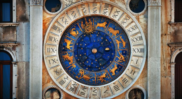 Ancient zodiac wheel symbolizing astrology and planetary alignment used by a famous astrologer in India.
